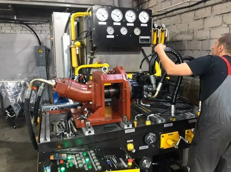 Регулировка давления гидравлики New Holland B110B и Критически важные настройки